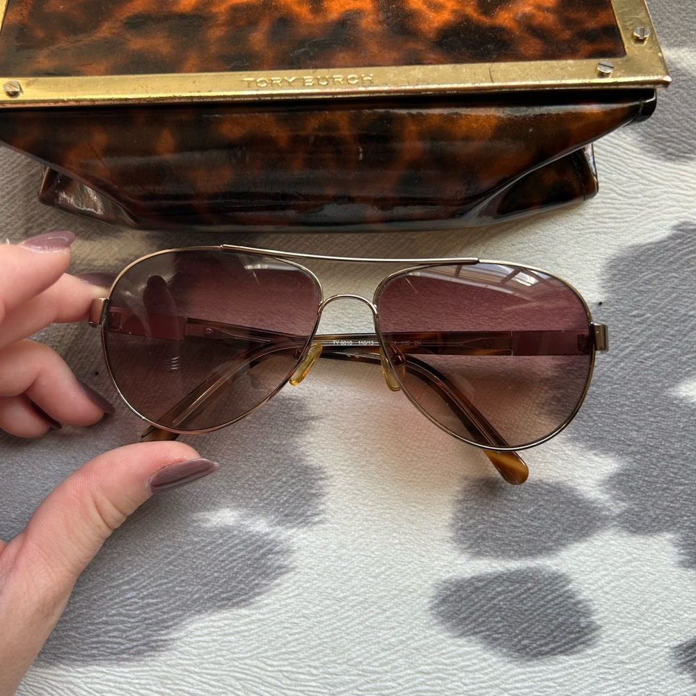 Tory Burch sunglasses. Comes with case
